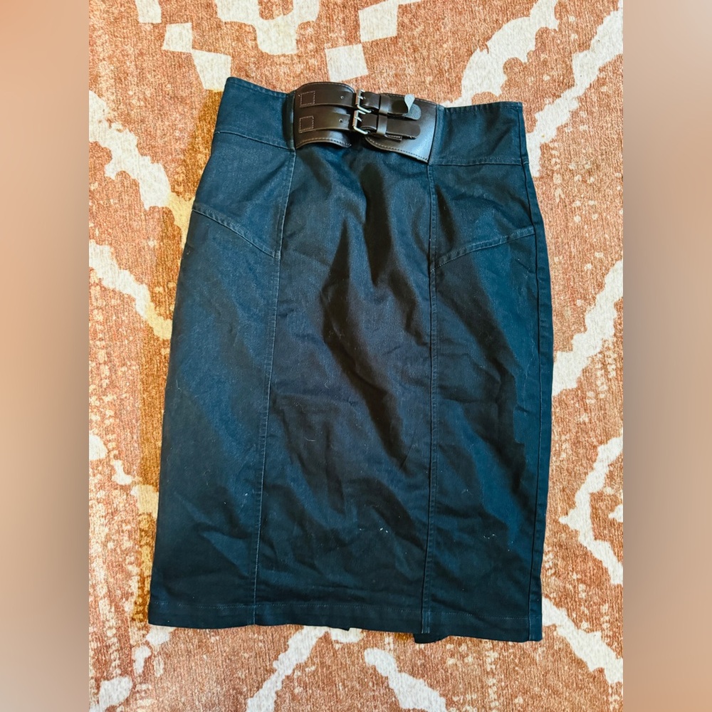 🏔️ Worthington Dark Denim Skirt